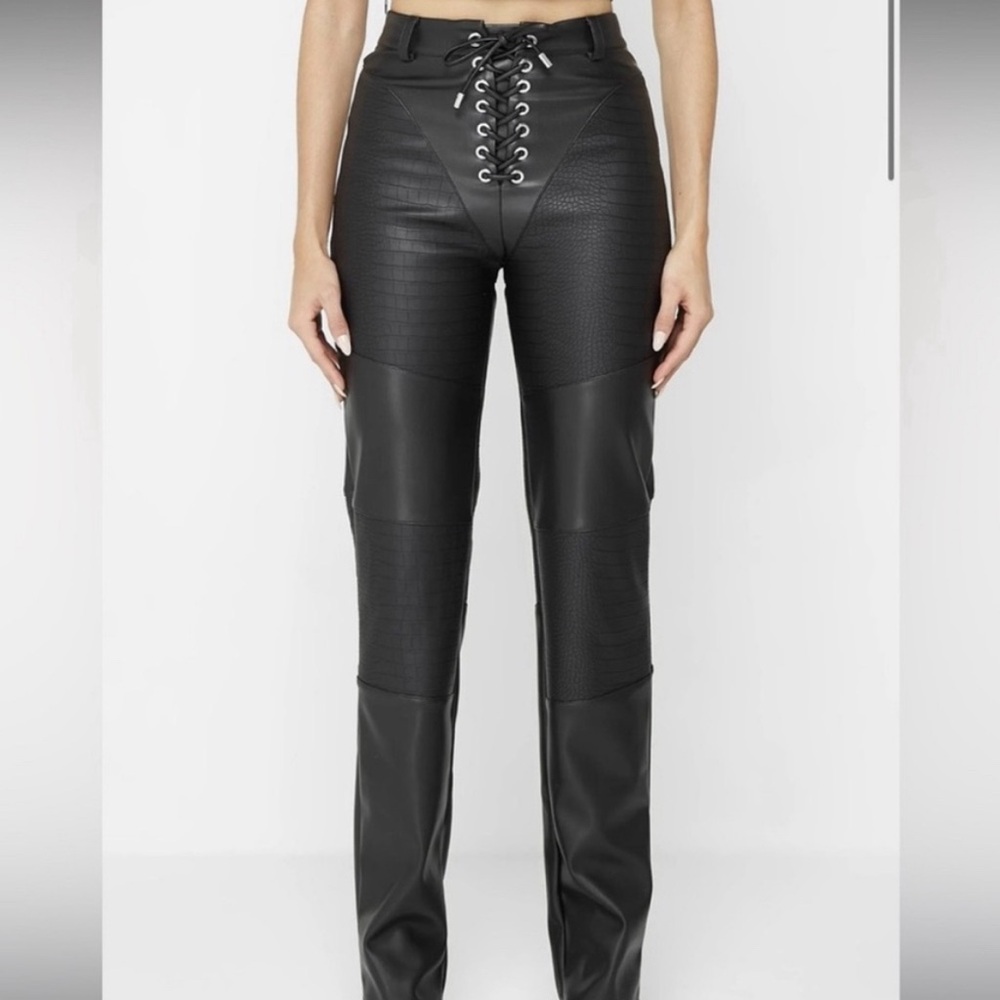 NWT Maniere De Voir Embossed Leather Pants